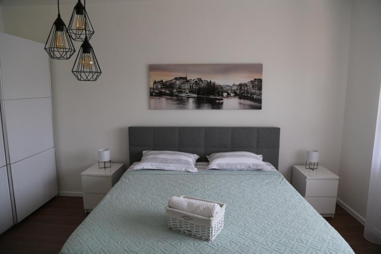 Garden House Apartment トレビニエ エクステリア 写真