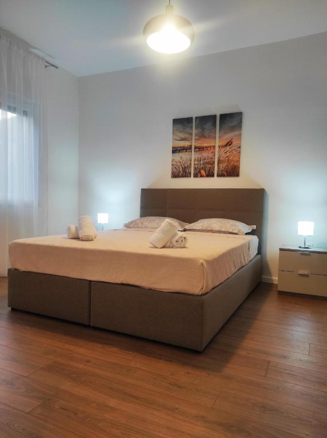 Garden House Apartment トレビニエ エクステリア 写真